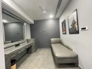 sj-studios-film-studio-facilities-makeup